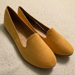 Styluxe Yellow Slip On Flats NWOT 8.5